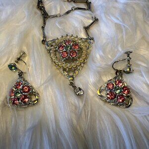 Vintage Rhinestone & Faux Pearl Screw Back Earrings & Necklace Set